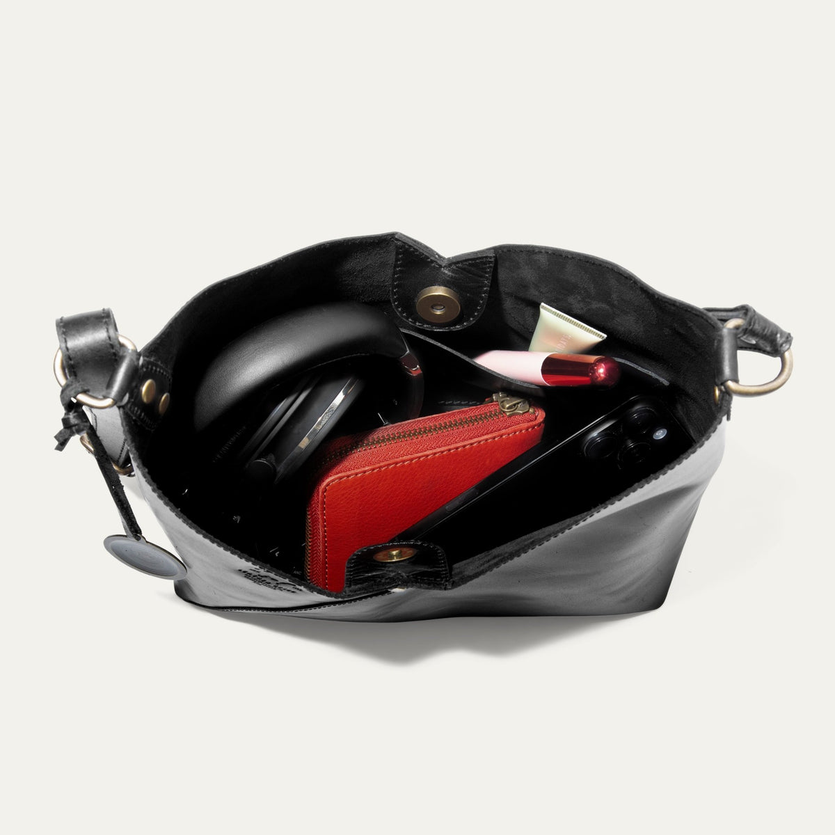 Simple "V" Hobo - Will Leather Goods